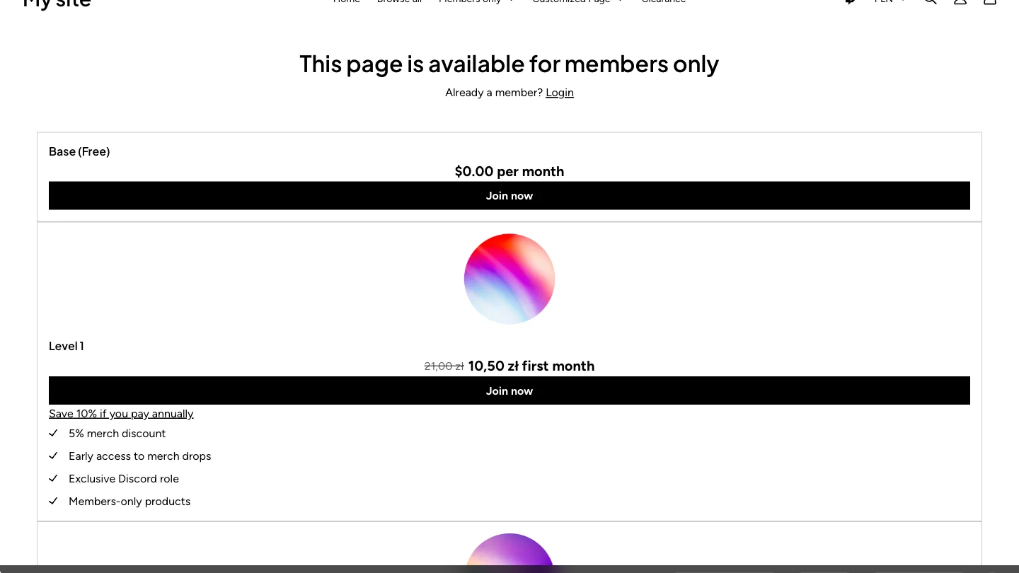 Members-only page displaying subscription tiers, including a free Base plan and Level 1 plan at 10,50 zł first month with benefits like 5% merch discount and Discord role.